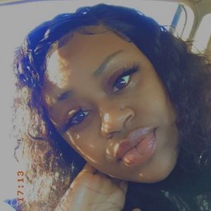 Meet your Posher, Jocelyn